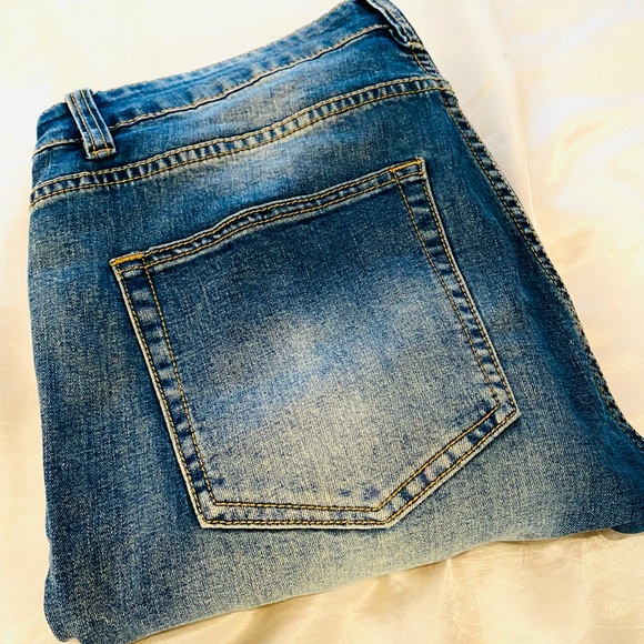 LIGHT & DARK BLUE WASH VARIATION SKINNY JEANS - Picture 2 of 3